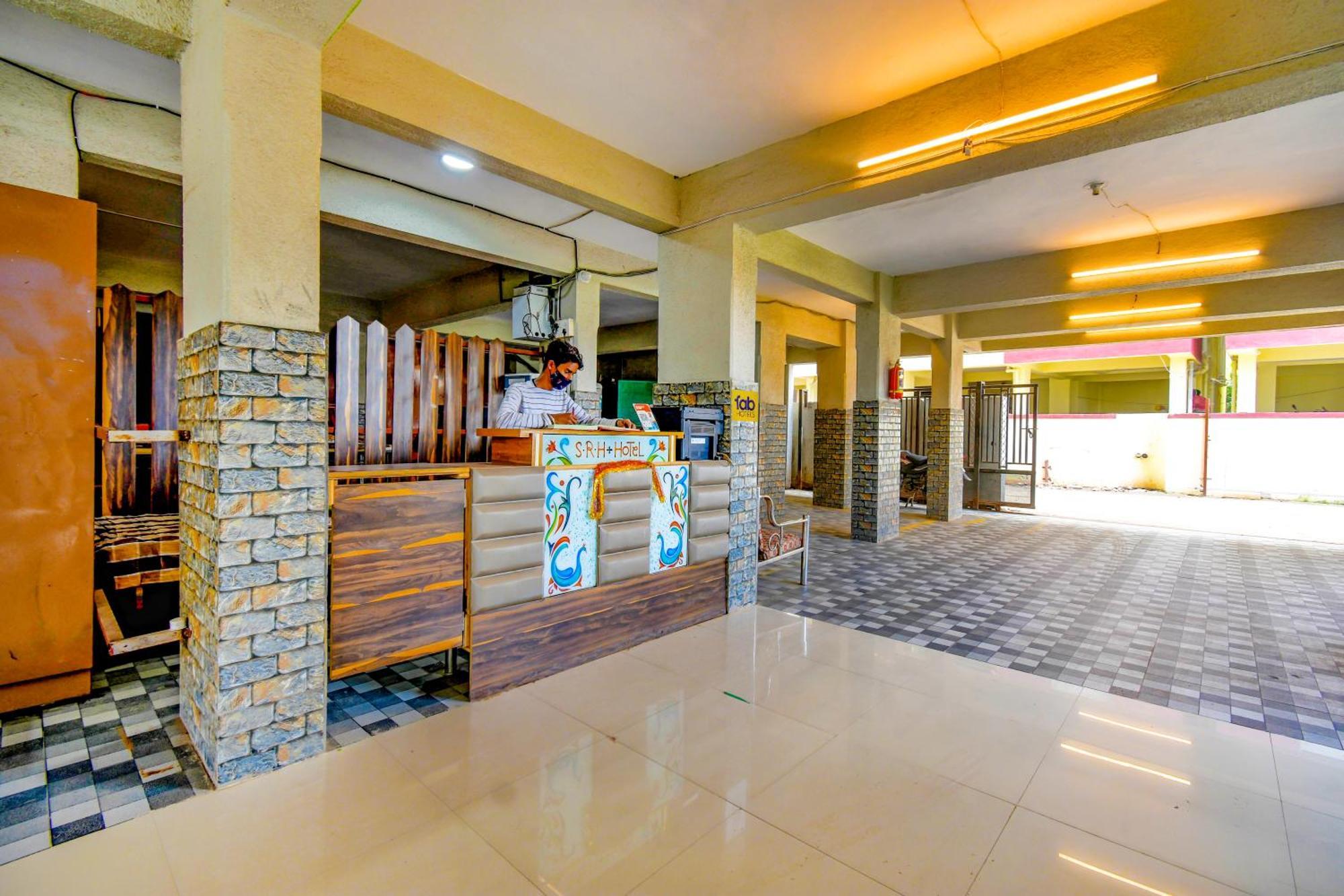 Fabexpress Srh - Nr Butterfly Park - Hinjawadi Hotel Exterior foto